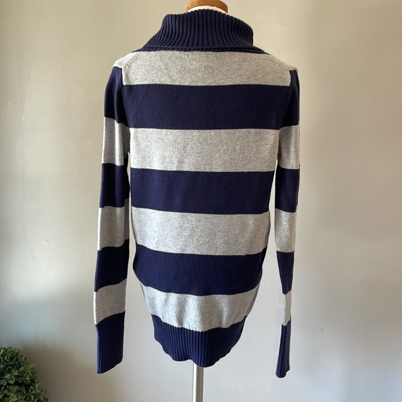 Banana Republic woman’s bold striped sweater 100% cotton Shawl collar Med - Picture 2 of 12